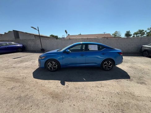 Used 2025 Nissan Sentra SV FWD image 8