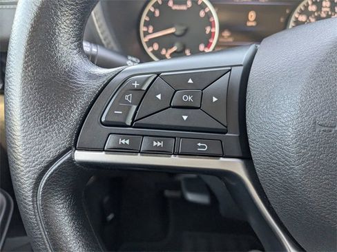 Used 2023 Nissan Sentra SV image 25