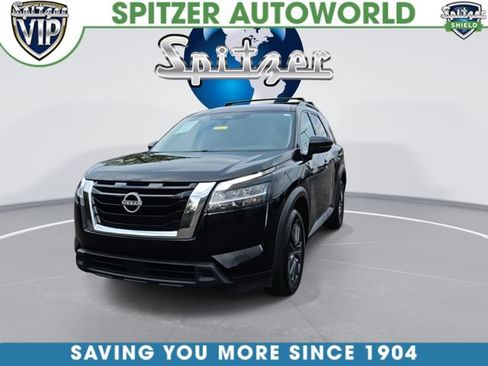 Used 2022 Nissan Pathfinder SV AWD/4WD image 4