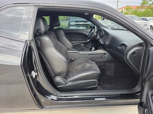 Used 2018 Dodge Challenger SXT Plus RWD image 17