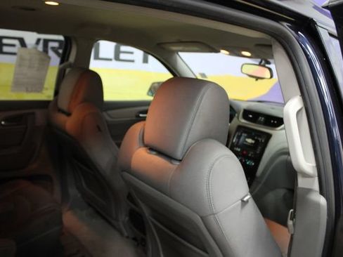 Used 2017 Chevrolet Traverse LT w/ True North Edition FWD image 10