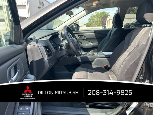 Used 2025 Nissan Rogue SV AWD/4WD image 7