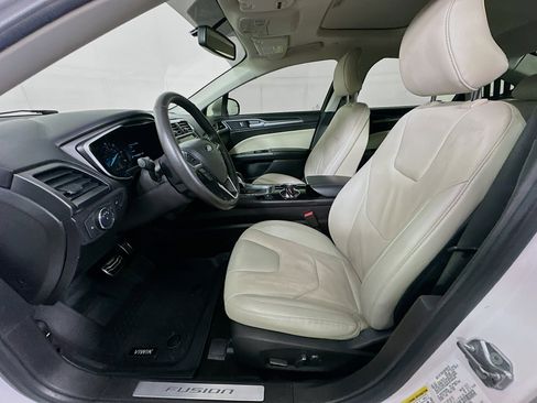 Used 2016 Ford Fusion Energi Titanium FWD image 13