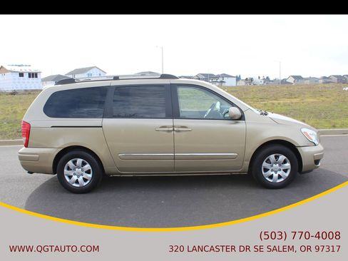 Used 2007 Hyundai Entourage GLS image 6