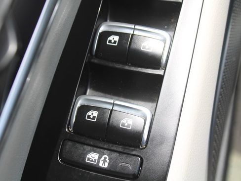 Used 2022 Kia Telluride SX w/ Towing Package FWD image 21
