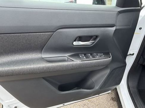 New 2026 Nissan Kicks SV w/ Cold Weather Package image 18