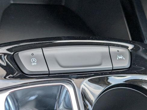 New 2026 Chevrolet Trax LT w/ Driver Confidence Package image 21