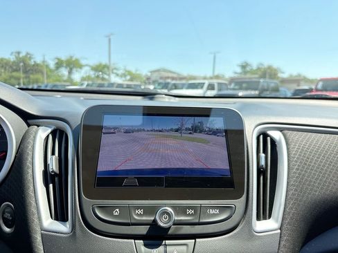 Used 2023 Chevrolet Malibu LT FWD image 23
