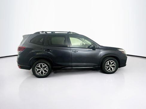 Used 2019 Subaru Forester Premium AWD/4WD image 10