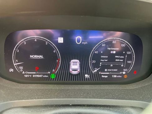 Used 2024 Acura MDX SH-AWD w/ Technology Package image 7