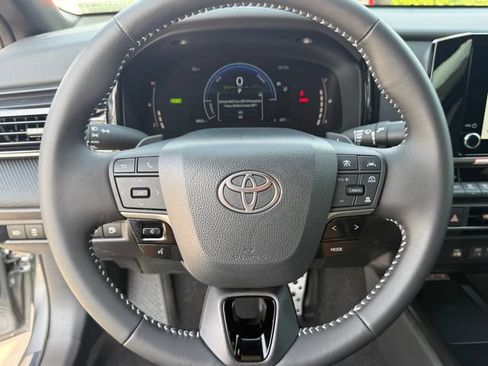 Used 2026 Toyota Camry SE w/ Convenience Package FWD image 17