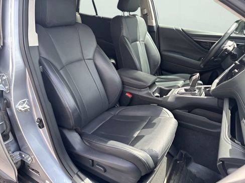 Used 2024 Subaru Outback Limited AWD/4WD image 14