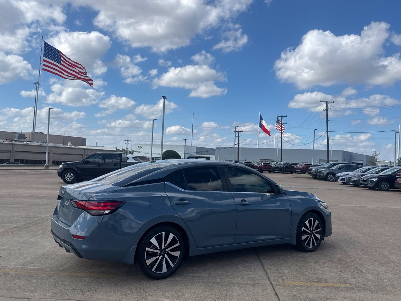 Certified 2025 Nissan Sentra SV w/ SV Premium Package FWD image 28
