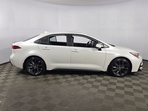 Used 2025 Toyota Corolla XSE image 10
