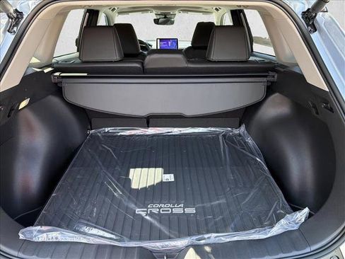Used 2026 Toyota Corolla Cross XLE w/ Convenience Package image 21