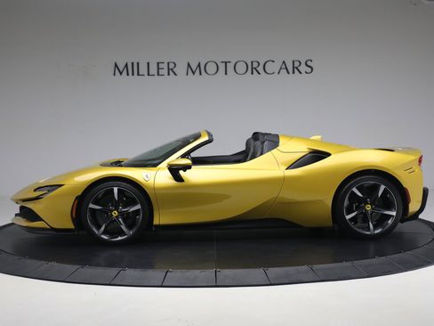 Certified 2024 Ferrari SF90 Spider image 4