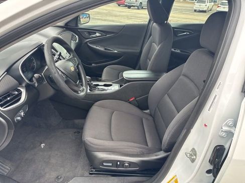 Used 2024 Chevrolet Malibu LT FWD image 14