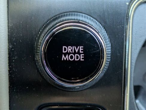 Used 2022 Lincoln Corsair FWD w/ Premium Package image 32