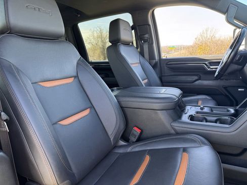 Used 2024 GMC Sierra 2500 AT4 w/ AT4 Premium Plus Package AWD/4WD image 27