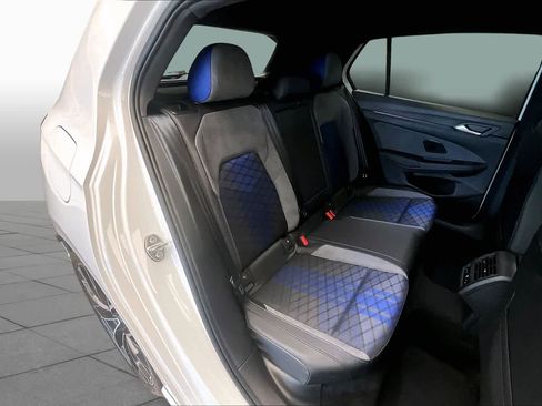 Used 2025 Volkswagen Golf w/ Euro Style Package AWD/4WD image 18