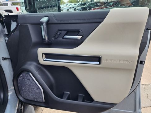 New 2026 GMC Hummer EV 4x4 Crew Cab image 43