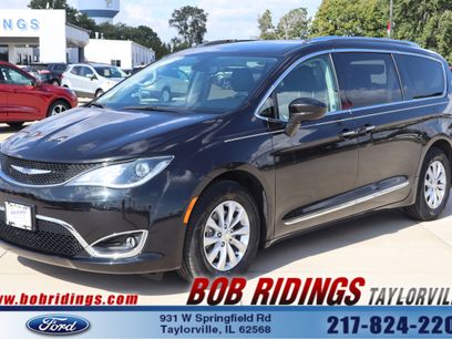 Used 2019 Chrysler Pacifica Touring-L