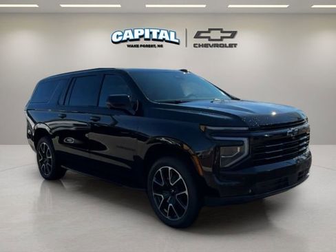 Used 2026 Chevrolet Suburban RST w/ Comfort Package image 7