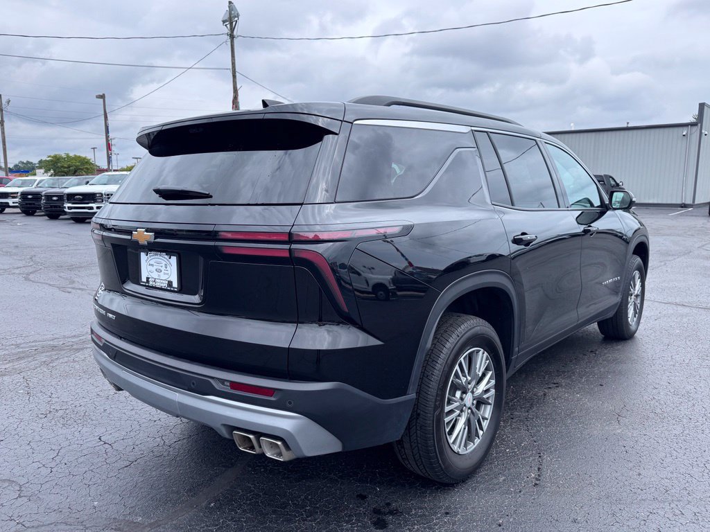 Used 2026 Chevrolet Traverse LT w/ Driver Confidence Package AWD/4WD image 3