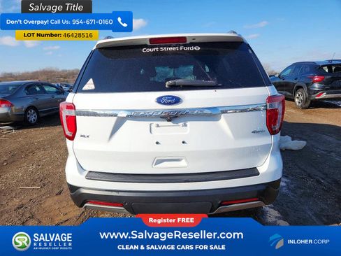 Used 2019 Ford Explorer XLT w/ Equipment Group 202A image 8