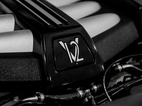 Used 2018 Rolls-Royce Dawn image 53