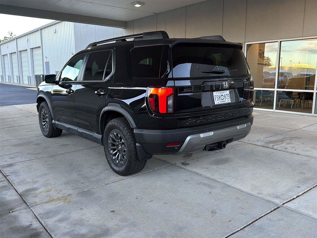 Used 2026 Honda Passport TrailSport image 3