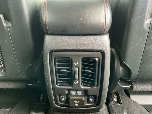 Used 2024 Dodge Durango GT image 19