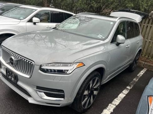 Used 2024 Volvo XC90 T8 Plus w/ Protection Package Premier AWD/4WD image 1
