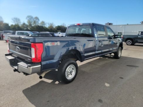 Used 2019 Ford F250 XL w/ Power Equipment Group image 5