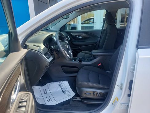 Used 2023 GMC Terrain SLE w/ Driver Convenience Package AWD/4WD image 5