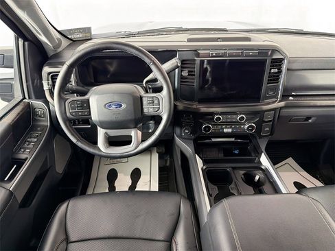 Used 2024 Ford F350 Lariat image 21