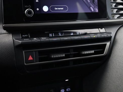 Used 2025 Toyota Camry LE image 19