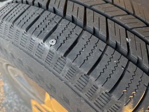 Used 2021 Kia Sorento S image 6