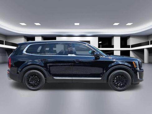 Used 2022 Kia Telluride EX FWD image 6