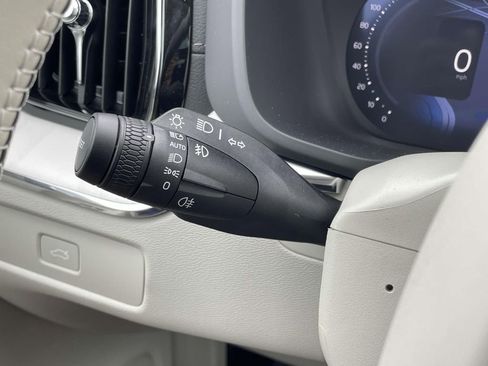 New 2026 Volvo XC60 B5 Ultra w/ Protection Package Premier image 15