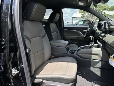 New 2026 Chevrolet Colorado ZR2 w/ Technology Package AWD/4WD image 19