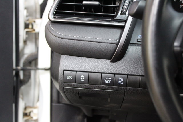 Used 2021 Toyota Camry SE FWD image 14