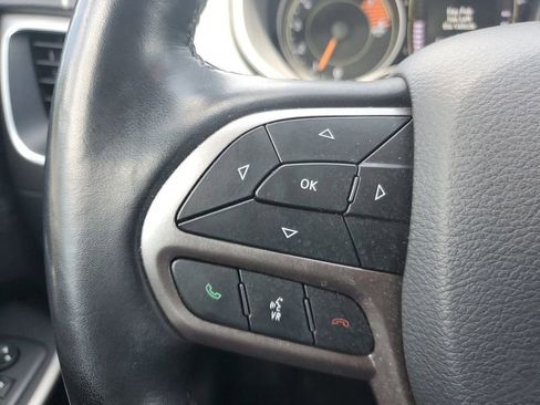 Used 2021 Jeep Cherokee Latitude Lux image 18