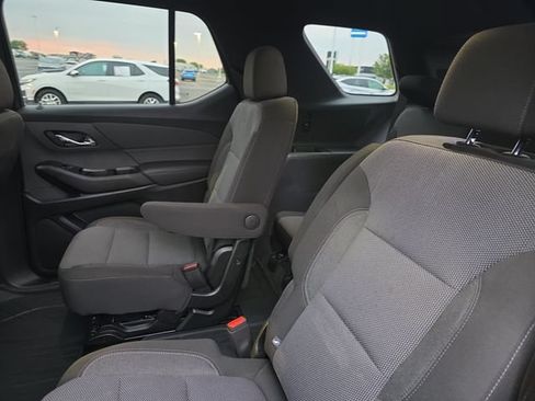 Certified 2023 Chevrolet Traverse LT w/ LPO, Floor Liner Package AWD/4WD image 28