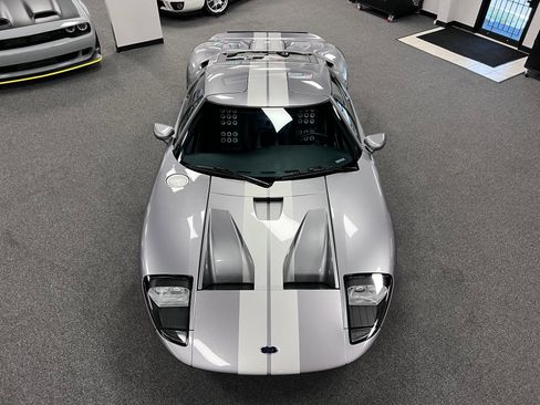 Used 2006 Ford GT image 6