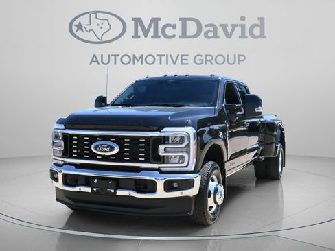 Used 2025 Ford F350 Lariat w/ Lariat Ultimate Package AWD/4WD image 2