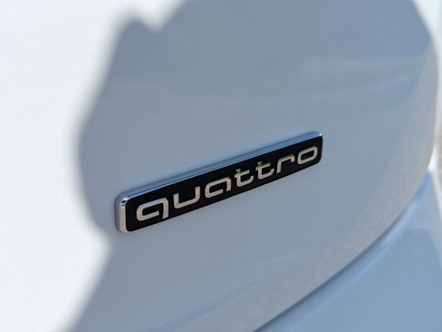 Certified 2025 Audi Q5 Prestige image 11