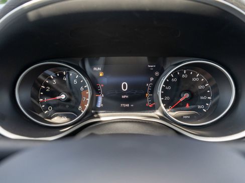 Used 2021 Jeep Compass Latitude AWD/4WD image 11