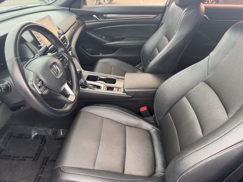 Used 2019 Honda Accord Sport image 13