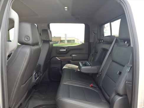 Used 2021 GMC Sierra 1500 SLT w/ SLT Premium Plus Package AWD/4WD image 29